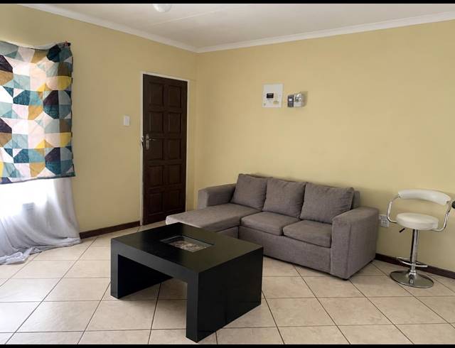 3 BEDROOM FREESTANDING FOR SALE IN BERGSIG